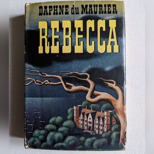 Rebecca by Daphne du Maurier (Triangle Books 1943)